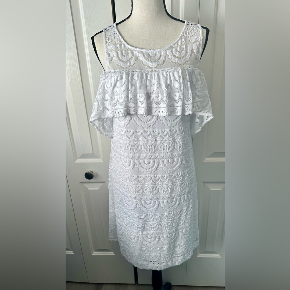 DESIGNED BY LILLY PULITZER!!! NWT WHITE LACE LYRA DRESS.